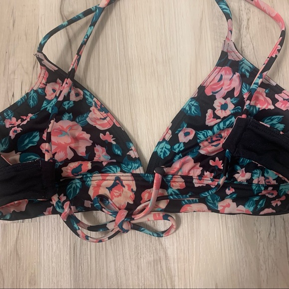 Floral Reversible Bikini Top Size Small - Picture 4 of 5